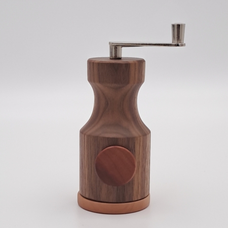 Muskatmühle Nussbaum mit Bödeli 20241114_105216